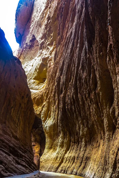 Tianshan gizemli Büyük Kanyon manzara nefes kesici Picturesque bakış