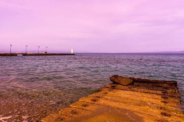 Θέα Στη Θάλασσα Ακτή Παραλία Πευκοχώρι Αμμώδης Και Μικρό Φάρο — Φωτογραφία Αρχείου