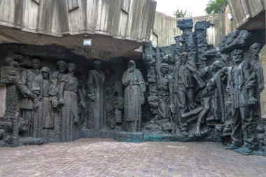 Kiev Navodnitsky Park ikinci dünya büyük vatan savaş komünist mimari tarzı anıt