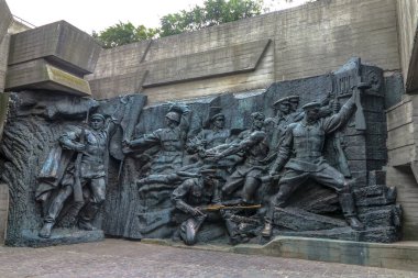 Kiev Navodnitsky Park ikinci dünya büyük vatan savaş komünist mimari tarzı anıt