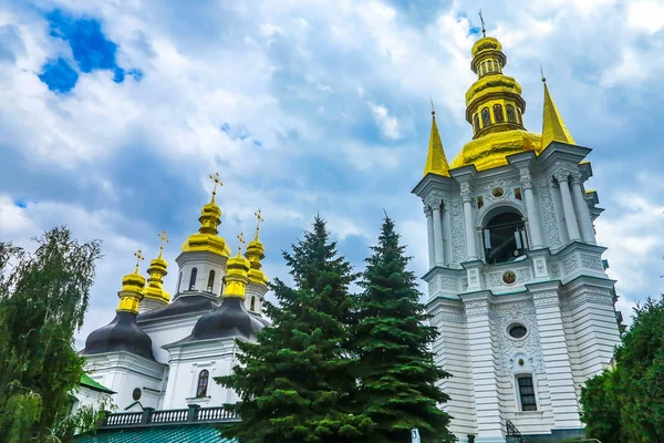 Kiev Pechersk Gran Lavra Complejo Natividad Nuestra Señora Iglesia Campanario — Foto de Stock