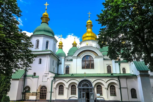 Kiev Sophia Kathedraal Frontale Hoofdpoort Ingang Weergave Met Blauwe Hemelachtergrond — Stockfoto
