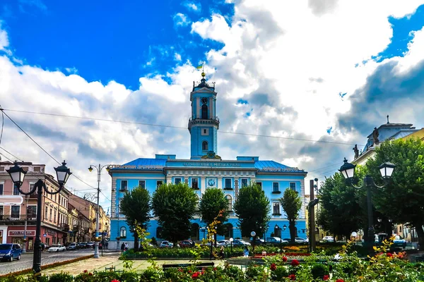 Chernivtsi Tsentralna Zentralen Platz Ratusha Rathaus Frontansicht — Stockfoto