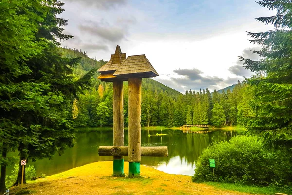 Vista Del Paisaje Del Lago Del Parque Nacional Synevir Las — Foto de Stock