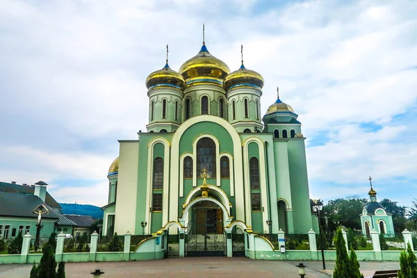 Khust Cyrillus Methodius Kathedraal Frontale Hoofdpoort Ingang Weergave — Stockfoto
