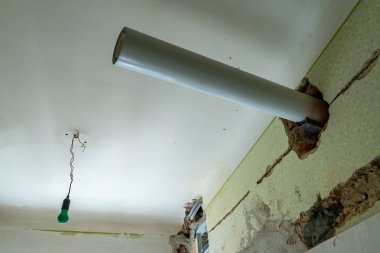 Kanalizasyon Borusu Tavan