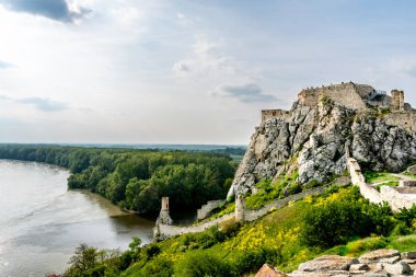 Devin Kalesi Slovakya 07