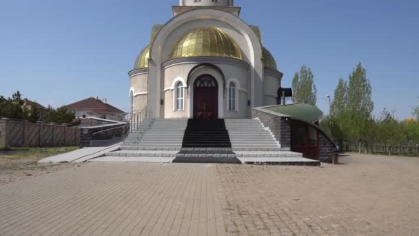 Нур-Султан-католицька церква 01 — стокове відео