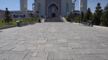 Taraz Hibatullah Camii 84