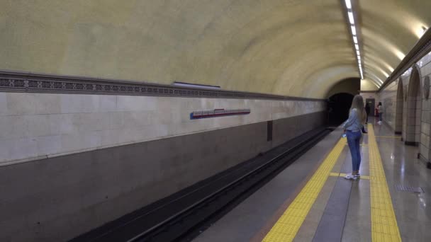 Almaty metró vonat 159 — Stock videók
