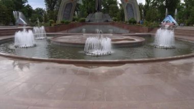 Duşanbe Rudaki Parkı Heykeli 121