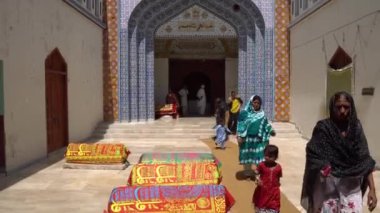 Sehwan Şerif Hazreti Laki Şah Sadar 16