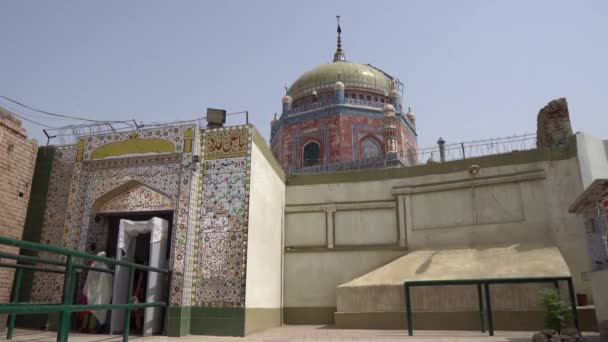 Multan Hazrat Shah Shams Sabzwari szentély 75 — Stock videók