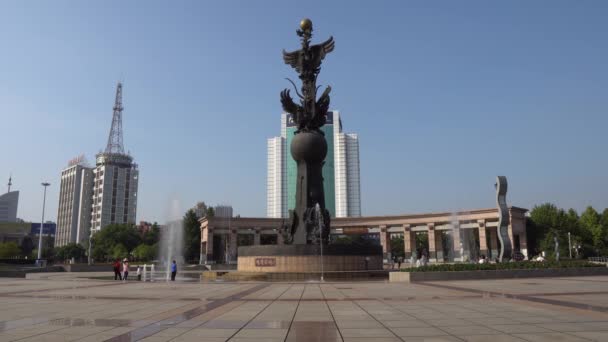 Kina Wuhu Jiuzi Square 45 — Stockvideo