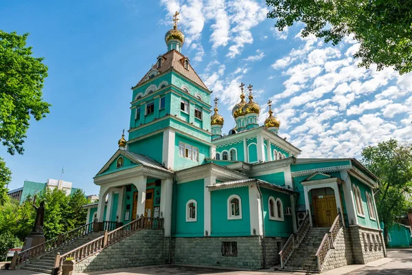 Алматинский православный собор 71 — стоковое фото