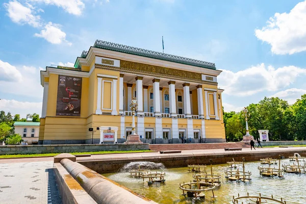 Almaty Abay Tiyatrosu 131