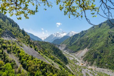 Esik Gölü Issyk 01