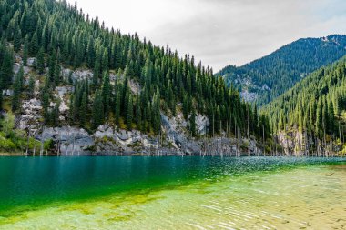 Saty Kaindy Gölü 18