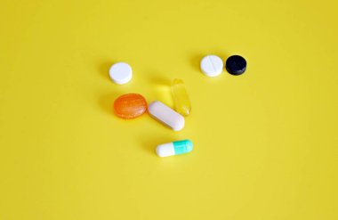 Farmasötik haplar ve vitaminler