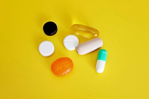 Φαρμακευτικά χάπια και βιταμίνες — Φωτογραφία Αρχείου