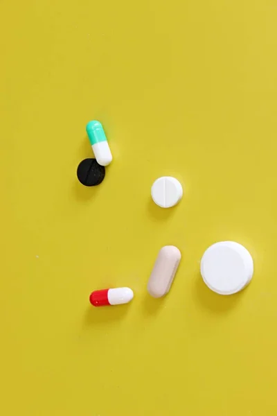 Farmaceutické léky a vitamíny — Stock fotografie