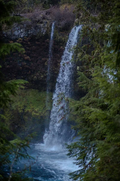 Prachtige Waterval Het Forest Natuur Landschap — Stockfoto