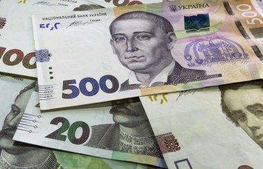 Yakın kadar Ukraynalı para 100, tasarım ve yaratıcı projeler için 500 grivnia vie.