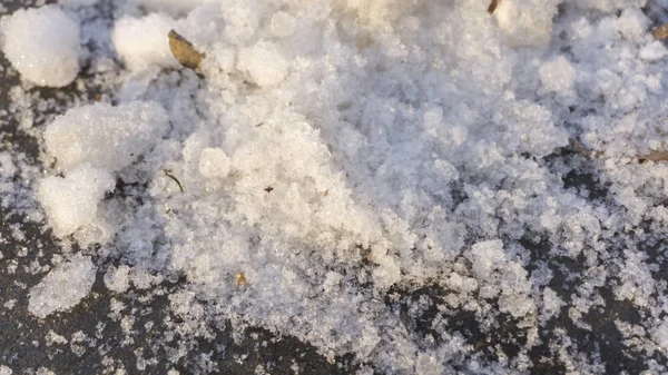 Pierwszy Śnieg Parku Asfaltu Pod Śniegiem — Zdjęcie stockowe