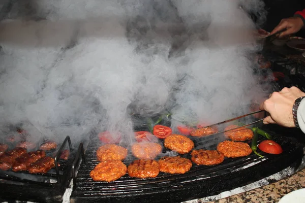 Grill Barbecue Turkish Meatball — Stock Photo, Image