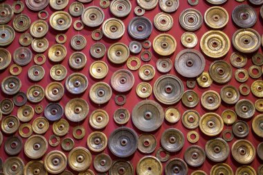 Eski Türk ve Osmanlı demir ağırlık ölçüleri. Dirhem 