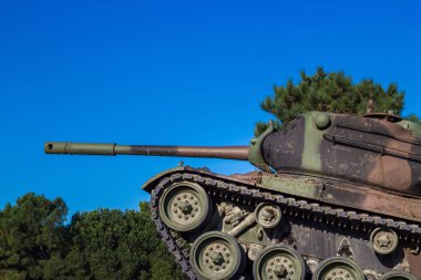Askeri eski savaş tankı