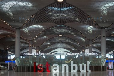 Istanbul / Türkiye - 13 Kasım 2018: yeni Istanbul Havalimanı Terminal. Üçüncü Istanbul Havalimanı