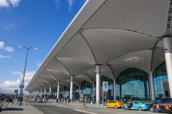 Istanbul / Türkiye - 13 Kasım 2018: yeni Istanbul Havalimanı Terminal. Üçüncü Istanbul Havalimanı, dış görünüm ve inşaat