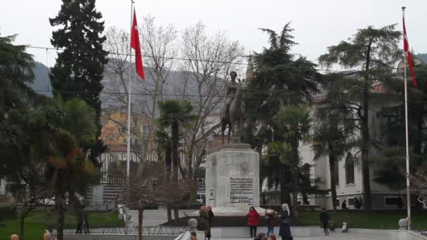 Bursa Turquía Enero 2019 Centro Bursa Plaza Heykel Estatua Ataturk — Vídeo de stock