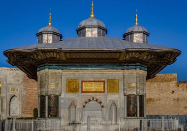 Sultanahmet, Istanbul / Türkiye - 19 Şubat 2019: üçüncü Ahmed Fountain