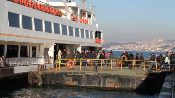 Pasajeros Bordo Del Bósforo Estambul Vida Cotidiana Estambul — Vídeo de stock