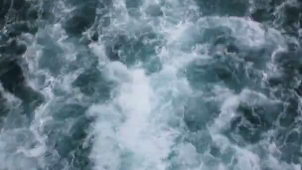 Bianco Schiuma Scintillante Mare Acqua Turchese Colorato Nave Elica Onde — Video Stock