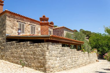 Adatepe, Ayvacik, Canakkale / Türkiye - 18 Temmuz 2020: Kaz Dağlarındaki Eski Adatepe Köyü (Ida)