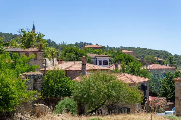 Adatepe, Ayvacik, Canakkale / Türkiye - 18 Temmuz 2020: Kaz Dağlarındaki Eski Adatepe Köyü (Ida)