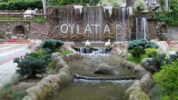 Oylat Bursa トルコ 2020年6月26日 Oylat温泉と温泉街の装飾プール — ストック動画