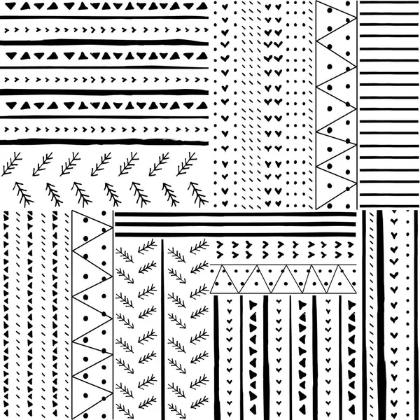 Padrão sem costura vetorial com listras e triângulos desenhados à mão. Listras e triângulos em preto e branco desenhados à mão . —  Vetores de Stock