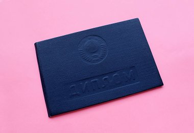 SSCB, yazıt sertifikasına sahip bir belge diploması.