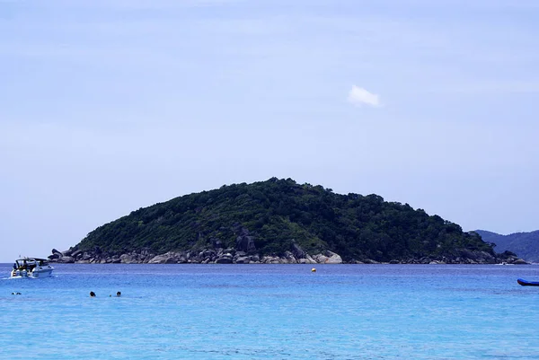 Isla Tropical Tailandia Océano Piedras —  Fotos de Stock