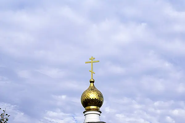 Igreja Ortodoxa Igreja Fundo Belo Céu — Fotografia de Stock