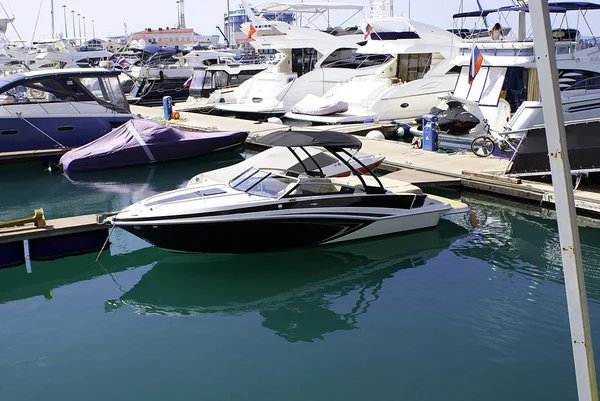 Yachts Boats Pier Seaport — Stock Photo, Image