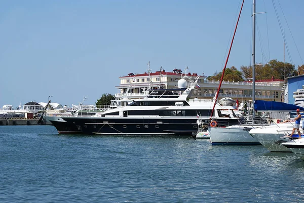 Yachts Boats Pier Seaport — Stock Photo, Image