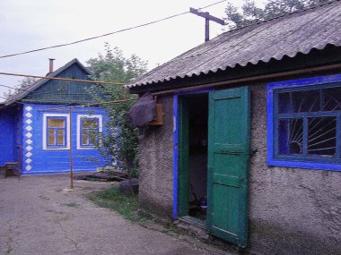 Köyde Ukrayna ev, özel bir ev.                      