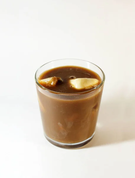 Eiskaffee Mit Milch Glas Eiswürfel — Stockfoto