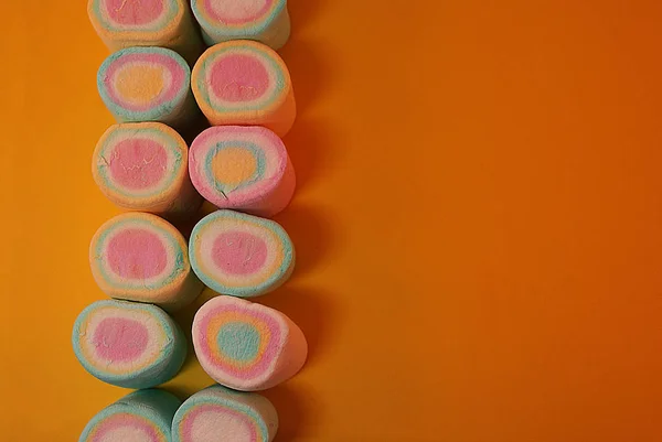 Close Marshmallows Coloridos Pastel Fundo Brilhante — Fotografia de Stock