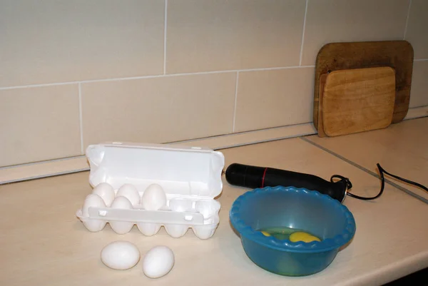 Container Met Witte Eieren — Stockfoto